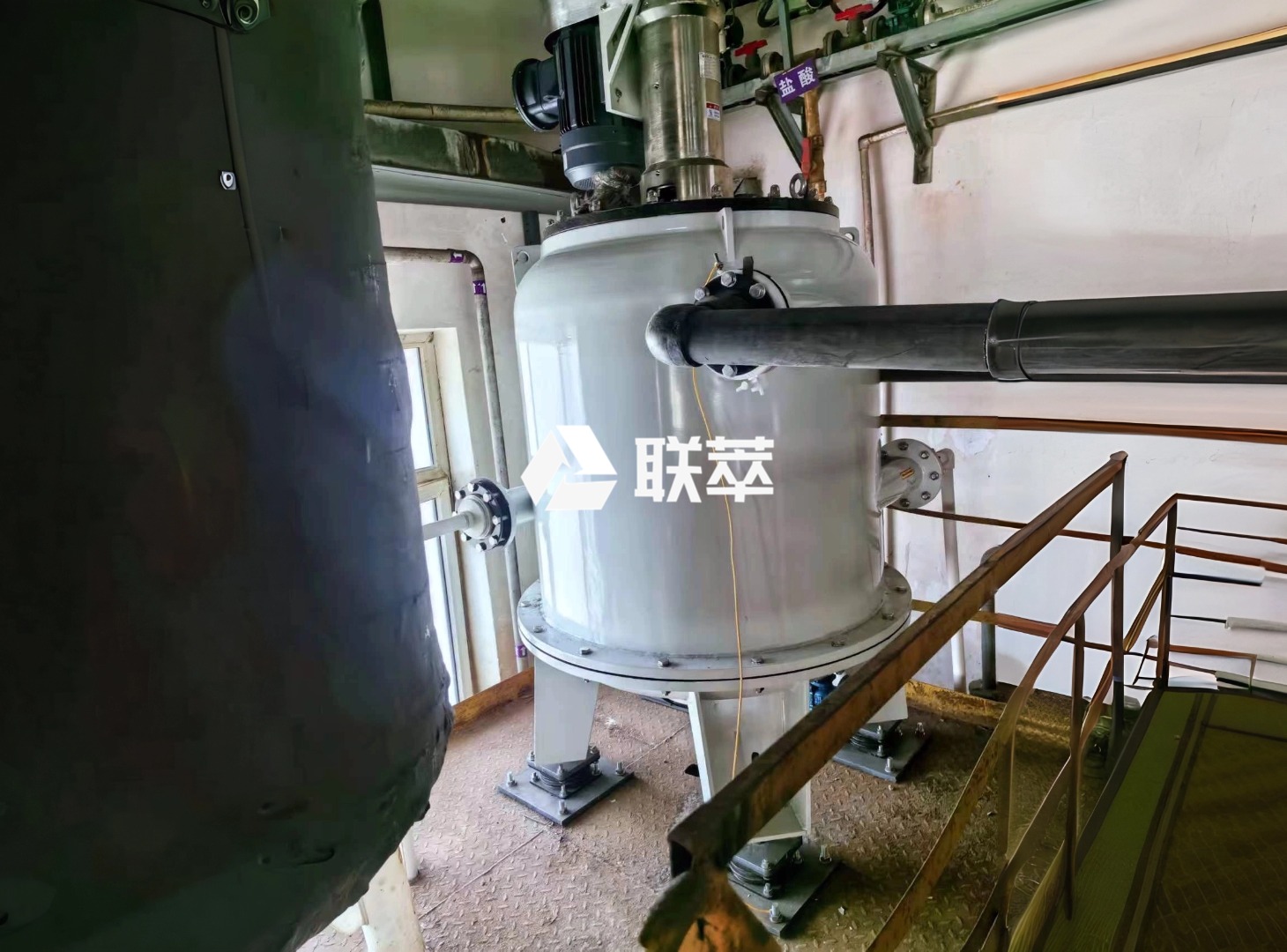 工业量产丁二酸：山东联萃LC-550型离心萃取机的卓越之选