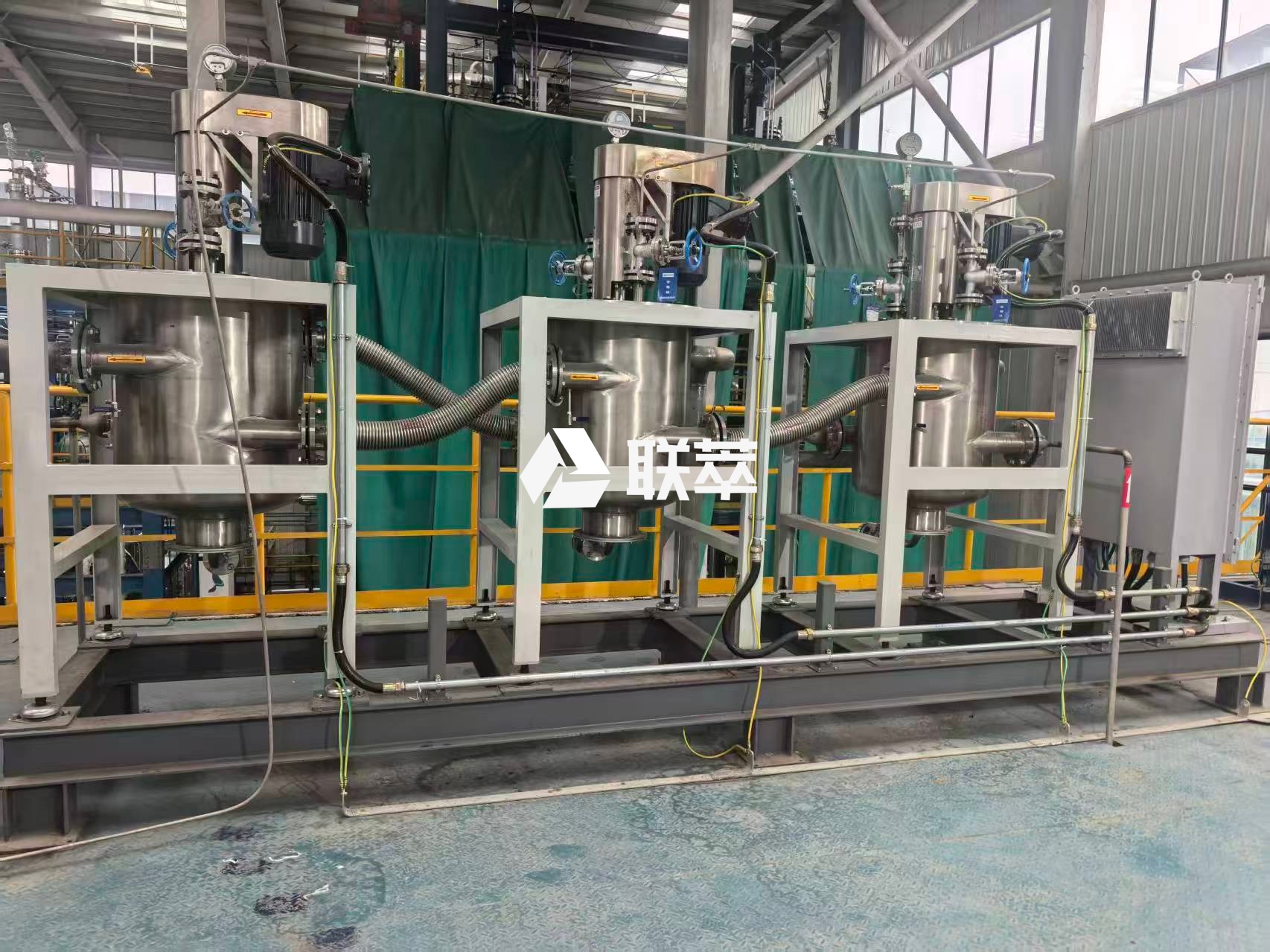 湖南某石化精制项目：山东联萃LC-250型三级萃取系统破解有机相深度净化难题